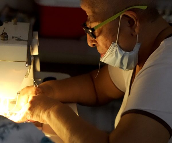 BOLIVAR COSTURERA.00_01_07_05.Imagen fija004